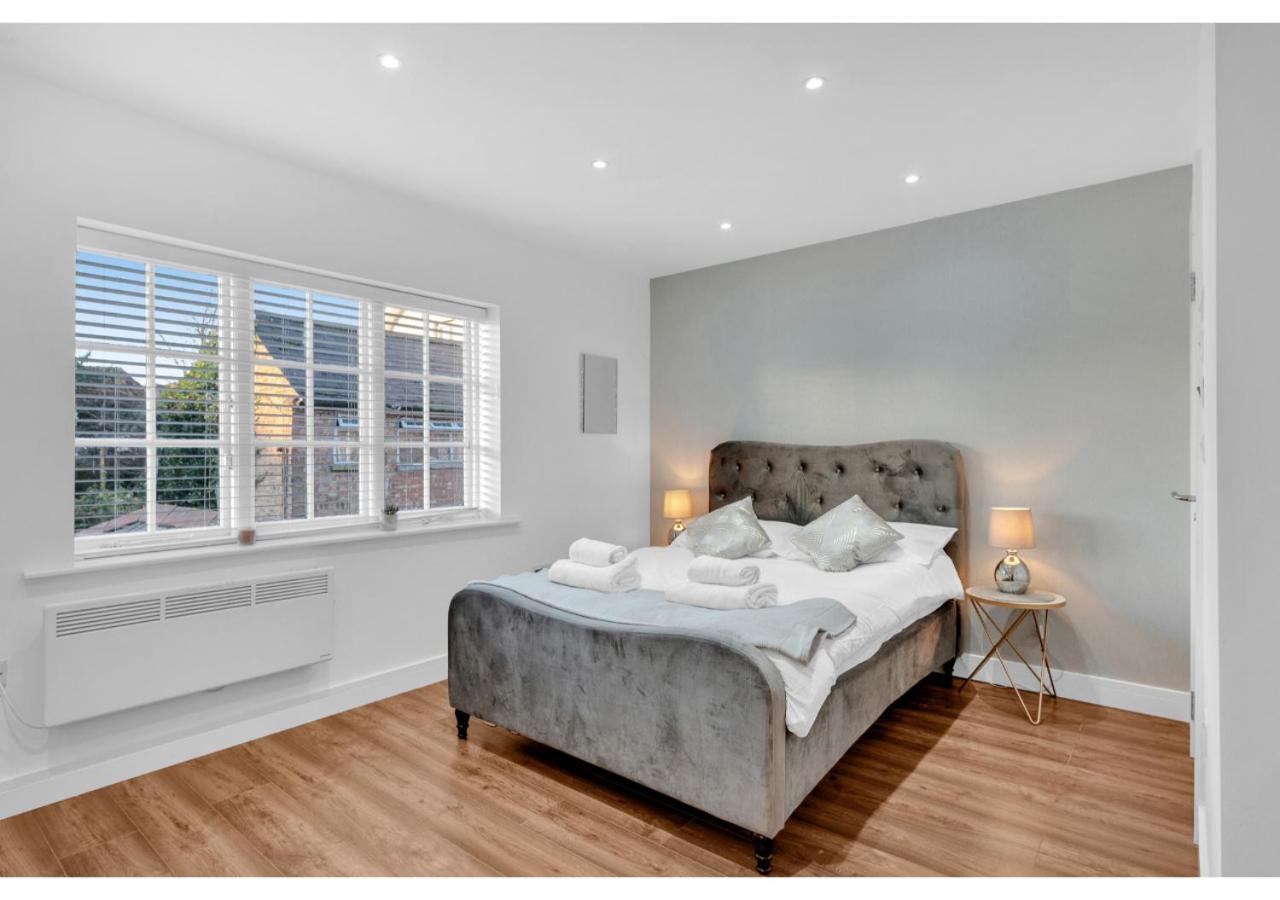Classic 2Bd Flat In 첼름스퍼드 외부 사진