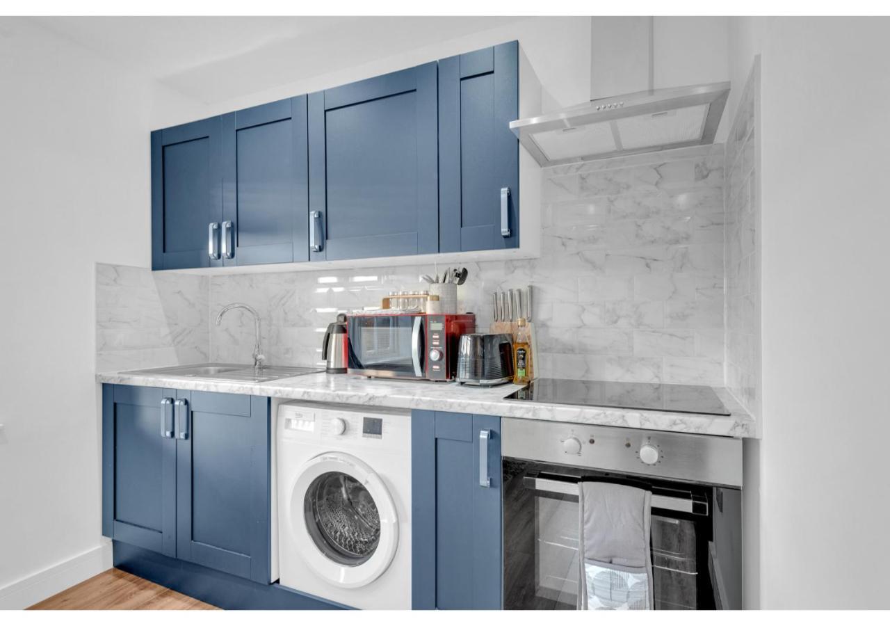 Classic 2Bd Flat In 첼름스퍼드 외부 사진