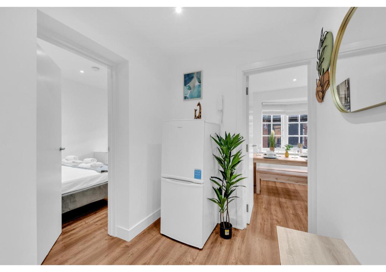 Classic 2Bd Flat In 첼름스퍼드 외부 사진