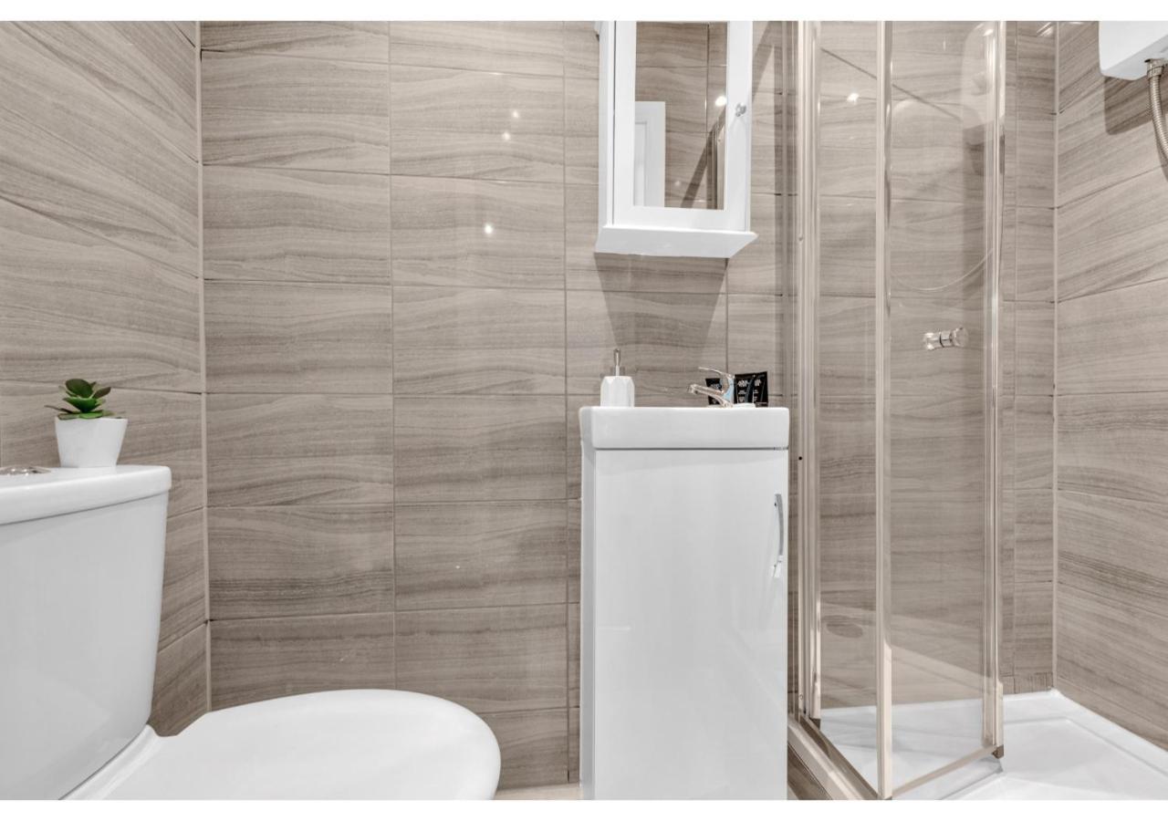 Classic 2Bd Flat In 첼름스퍼드 외부 사진